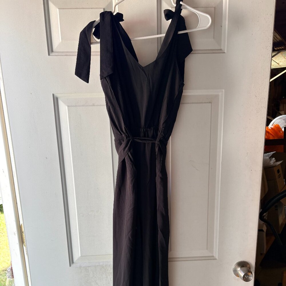 Belongsci Black Tie-Shoulder Midi Dress – V-Neck, Elastic Waist + Belt